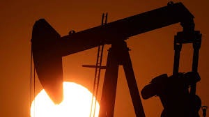 الحرب في الشرق الأوسط وتآكل التحالفات ونظام البترودولار